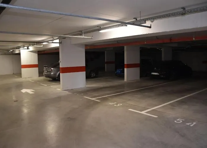 Urban Loft With Garage Place